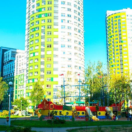 Jacuzzi New Loft Apartcomplex Kaskad, Минск - Центр Города Minsk Bagian luar foto